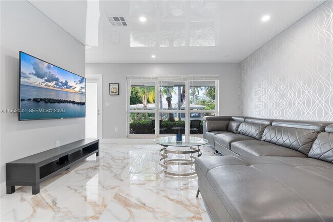 Building Photo - 4440 NE 17th Ave