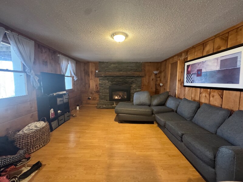 Building Photo - 737 Barrows Towne Rd