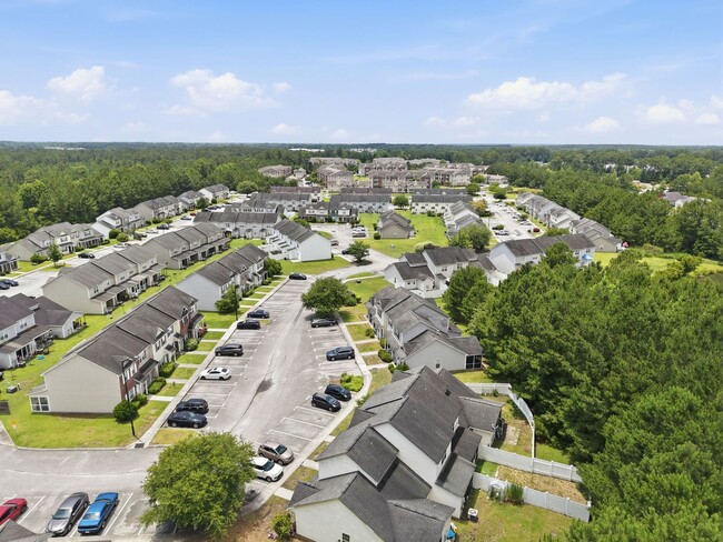 Building Photo - Carolina Forest Townhome