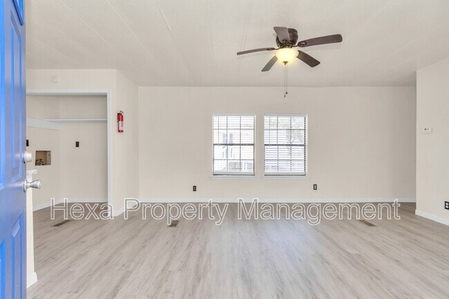 Building Photo - 2511 Farm to Market 646 Rd N