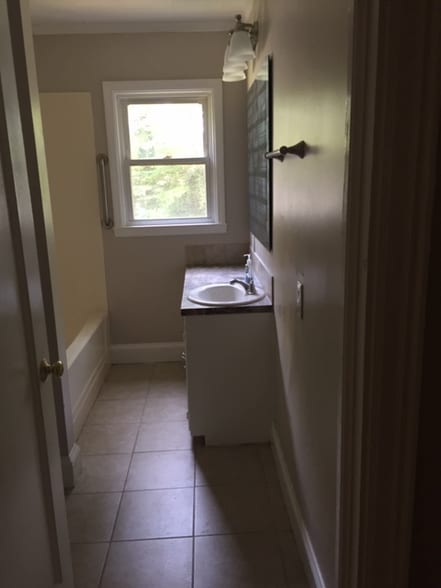 Building Photo - 1225 S Belvedere Ave