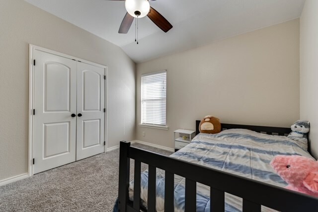 Building Photo - 7603 Canterbury St