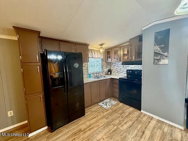 Building Photo - 7310 Pineview Dr