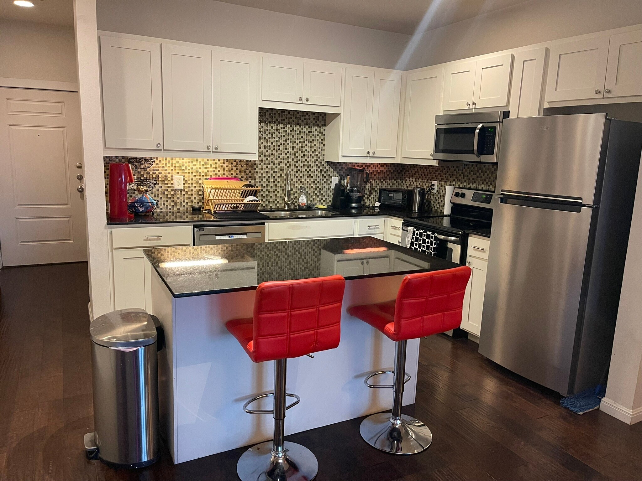 kitchen - 2708 San Pedro St