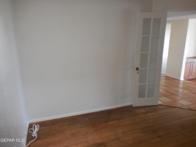 Building Photo - 3241 Point Ct
