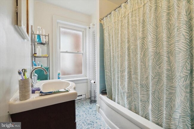 Building Photo - 3215 Hamilton St