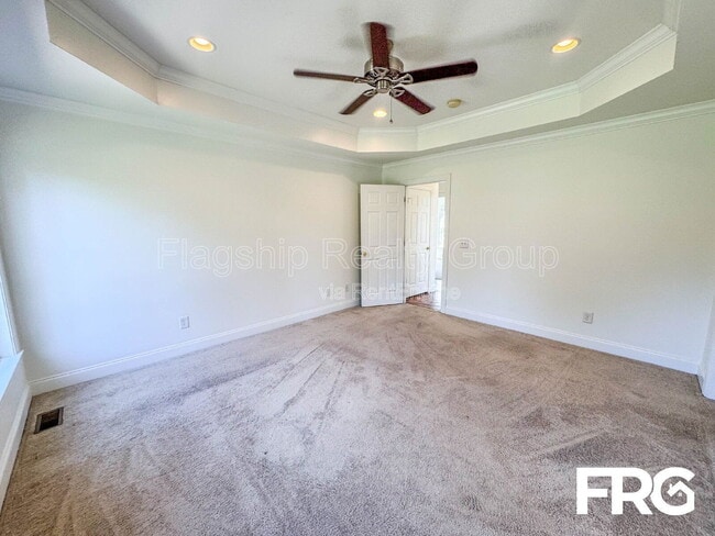 Building Photo - 2426 Pinetops Dr