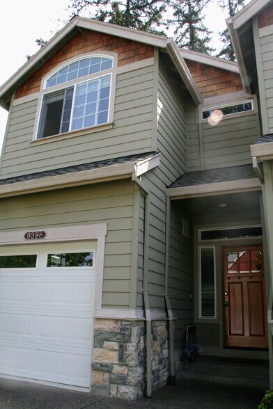 Building Photo - 9398 SW 153rd Ave