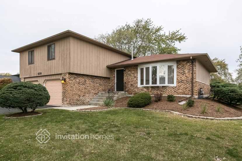 Building Photo - 5138 Riverside Dr