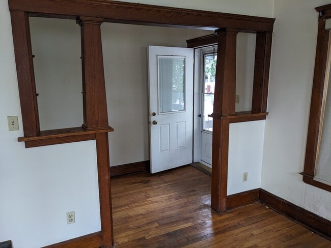 Building Photo - 2762 Casper St