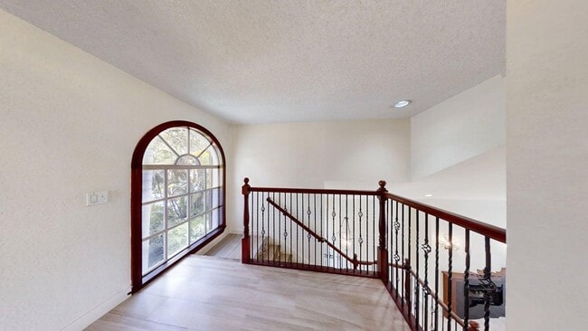 Building Photo - 23330 La Vida Way