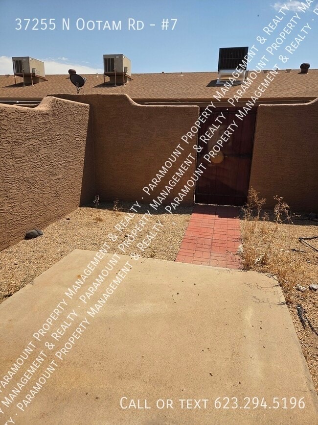 Building Photo - 37255 N Ootam Rd