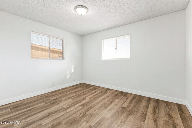 Building Photo - 5913 E Decatur St