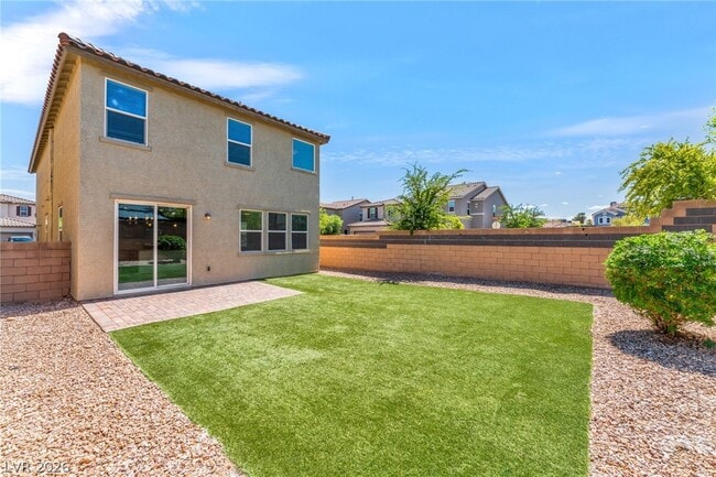 Building Photo - 5371 Boschetto St