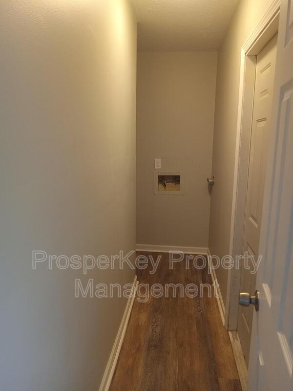 Building Photo - 5109 Thomason Ave