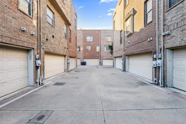 Building Photo - 2028 N Haskell Ave