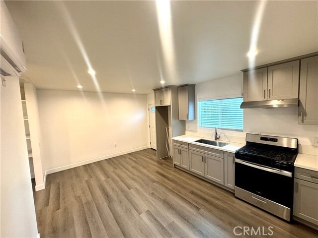 Building Photo - 10410 Orion Ave