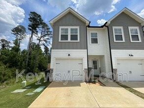 Building Photo - 4500 Chestnut Trl