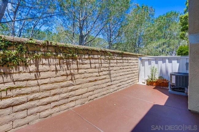 Building Photo - 3887 Creststone Pl