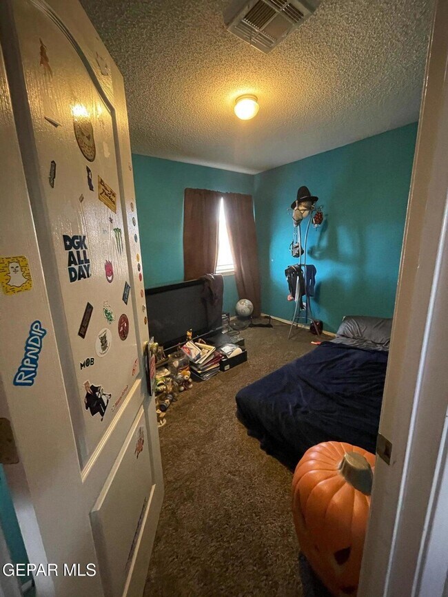 Building Photo - 11749 Mesquite Miel Dr