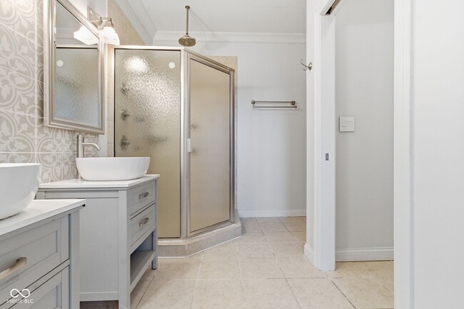 Building Photo - 141 S Meridian St