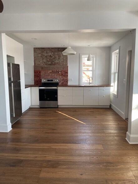 Building Photo - 508 Liberty St