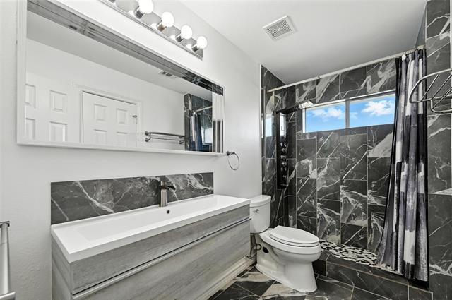 Building Photo - 1421 N Eugene Dr