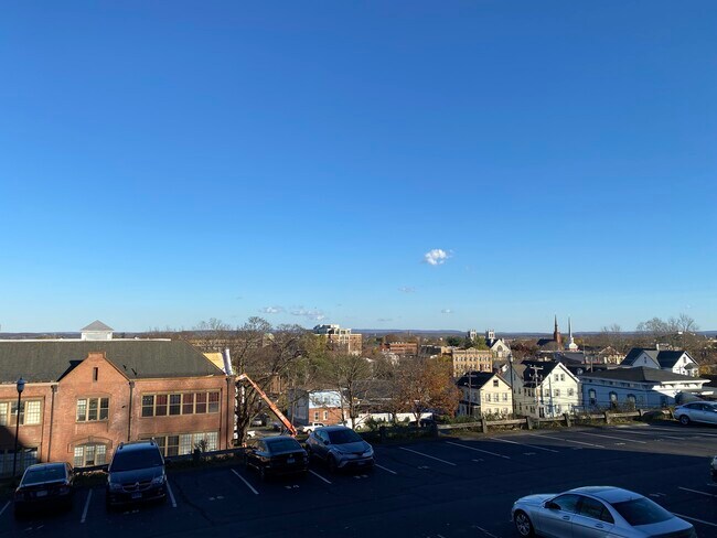 City Views - 27 Hillside Pl