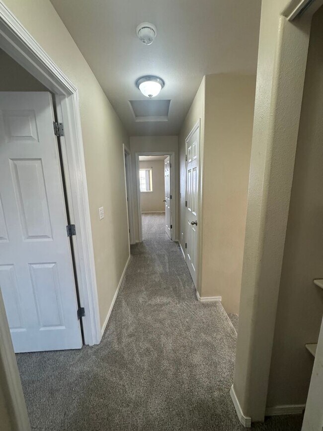 Building Photo - 6345 Whispering Loop