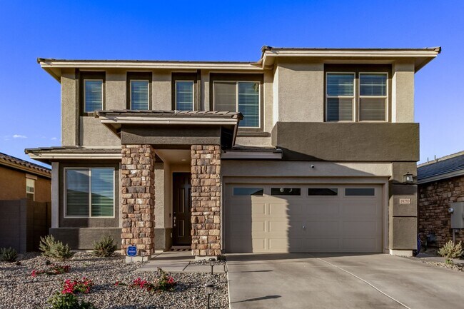 Building Photo - BEAUTIFUL 5 bedroom plus loft!