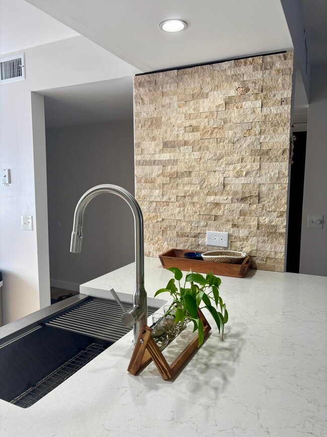 Building Photo - 1501 SW 134th Way