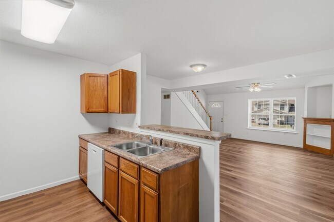 Building Photo - 5000-5002 Carrie Ridge Dr.
