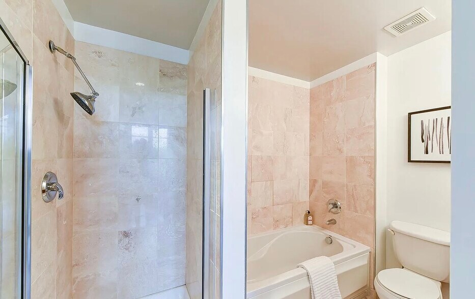 Building Photo - 1320 13th St NW