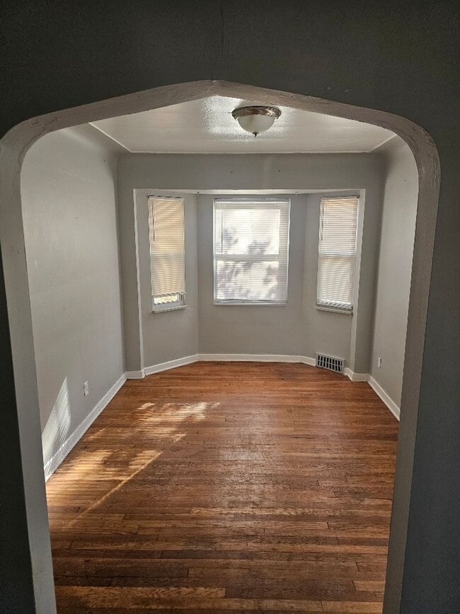 Building Photo - 5772 Guilford- 3 Beds & 1.5 Bath for Rent!