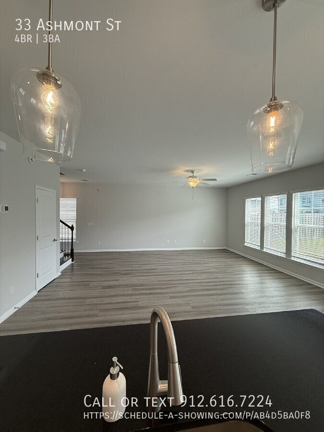 Building Photo - 33 Ashmont St