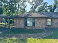 Building Photo - 16048 Shoshone Dr