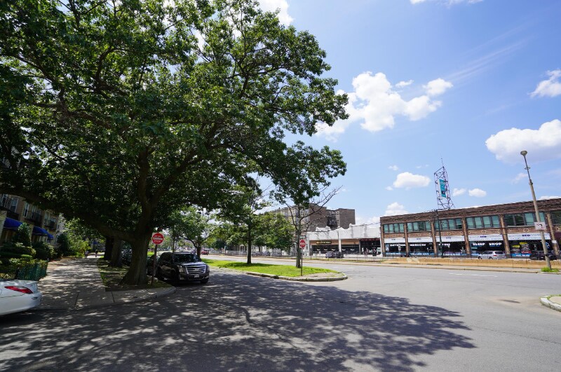 Building Photo - 1124 Commonwealth Ave