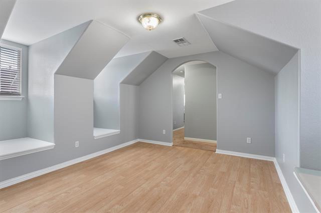 Building Photo - 5701 Chippewa Trail