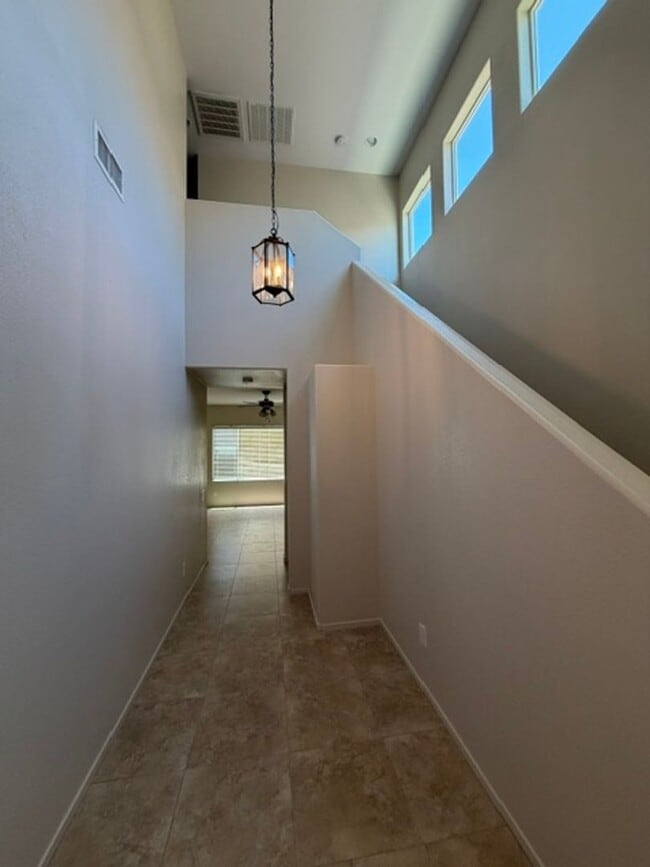 Building Photo - 2823 Dalsetter Dr