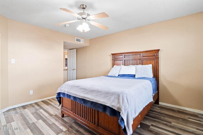 Building Photo - 12564 Paseo Alegre Dr