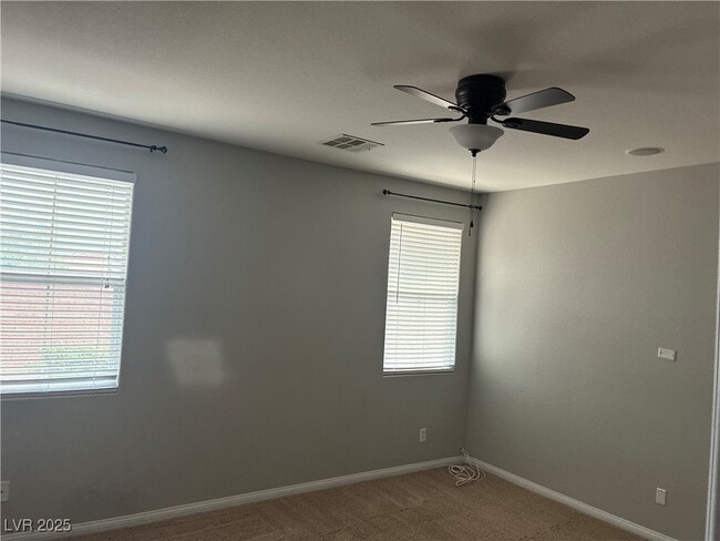 Building Photo - 5774 Blackbirch St