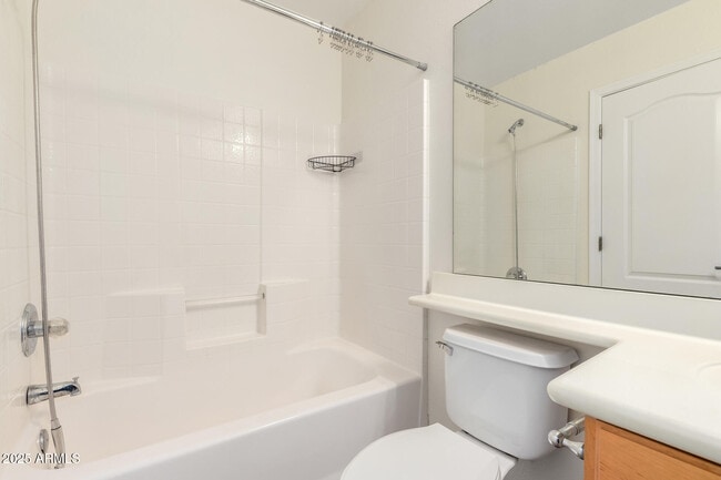 Building Photo - 2201 N Comanche Dr