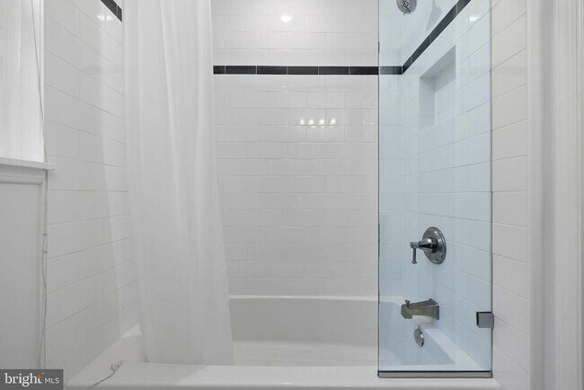 Building Photo - 3441 S Stafford St