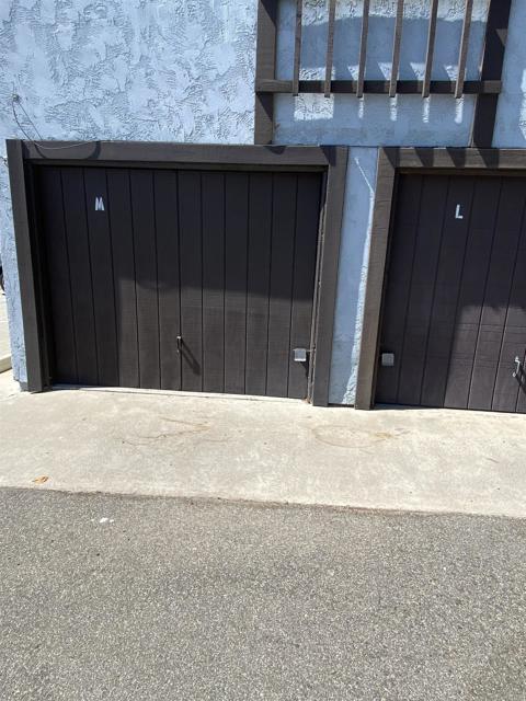 Building Photo - 2088 Montgomery Ave