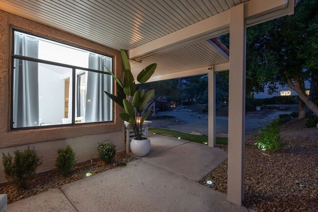 Building Photo - 3238 Brookfield Dr