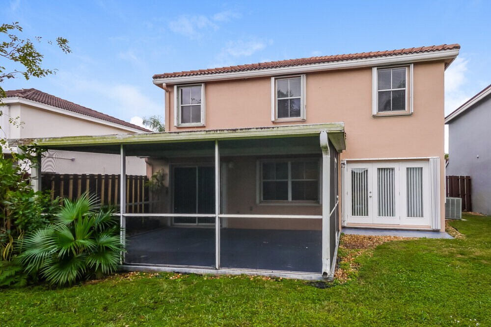 Building Photo - 4330 SW 82nd Way