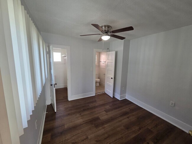 Building Photo - 1st