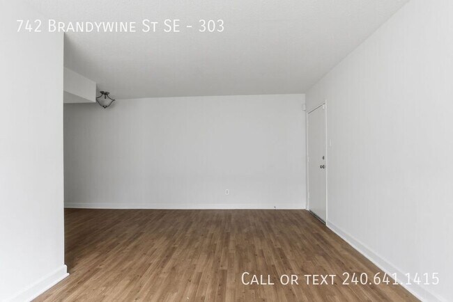 Building Photo - 742 Brandywine St SE