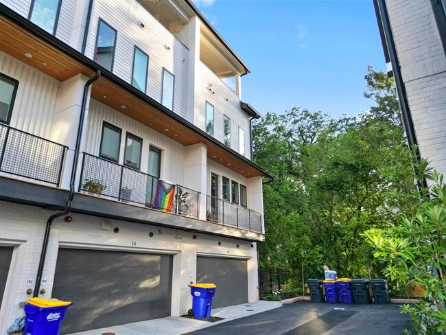 Building Photo - 2347 Hosea L Williams Dr NE