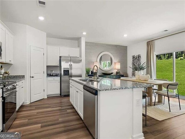 Building Photo - 220 Hickory Rdg Trl